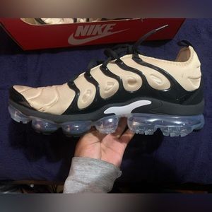 Air vapor max plus